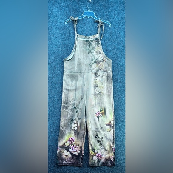 unbranded Pants - Lightweight Muted Green Floral Overalls Festival Boho Chic Summer Women’s Small